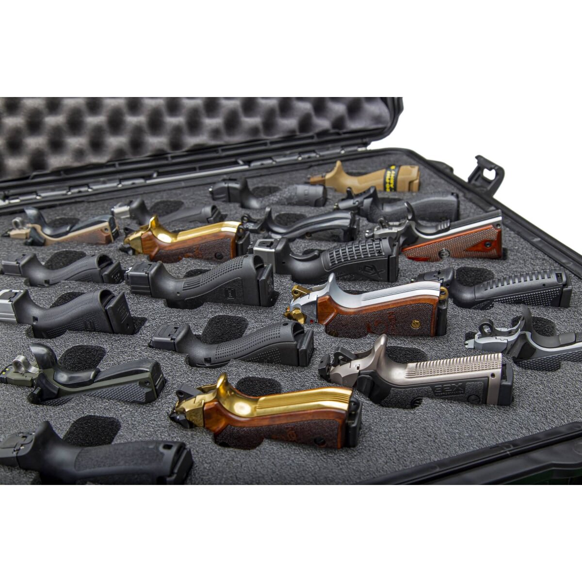 NANUK® Pistolen-Koffer 968 in Schwarz mit Schaumstoff-Einsatz für 20